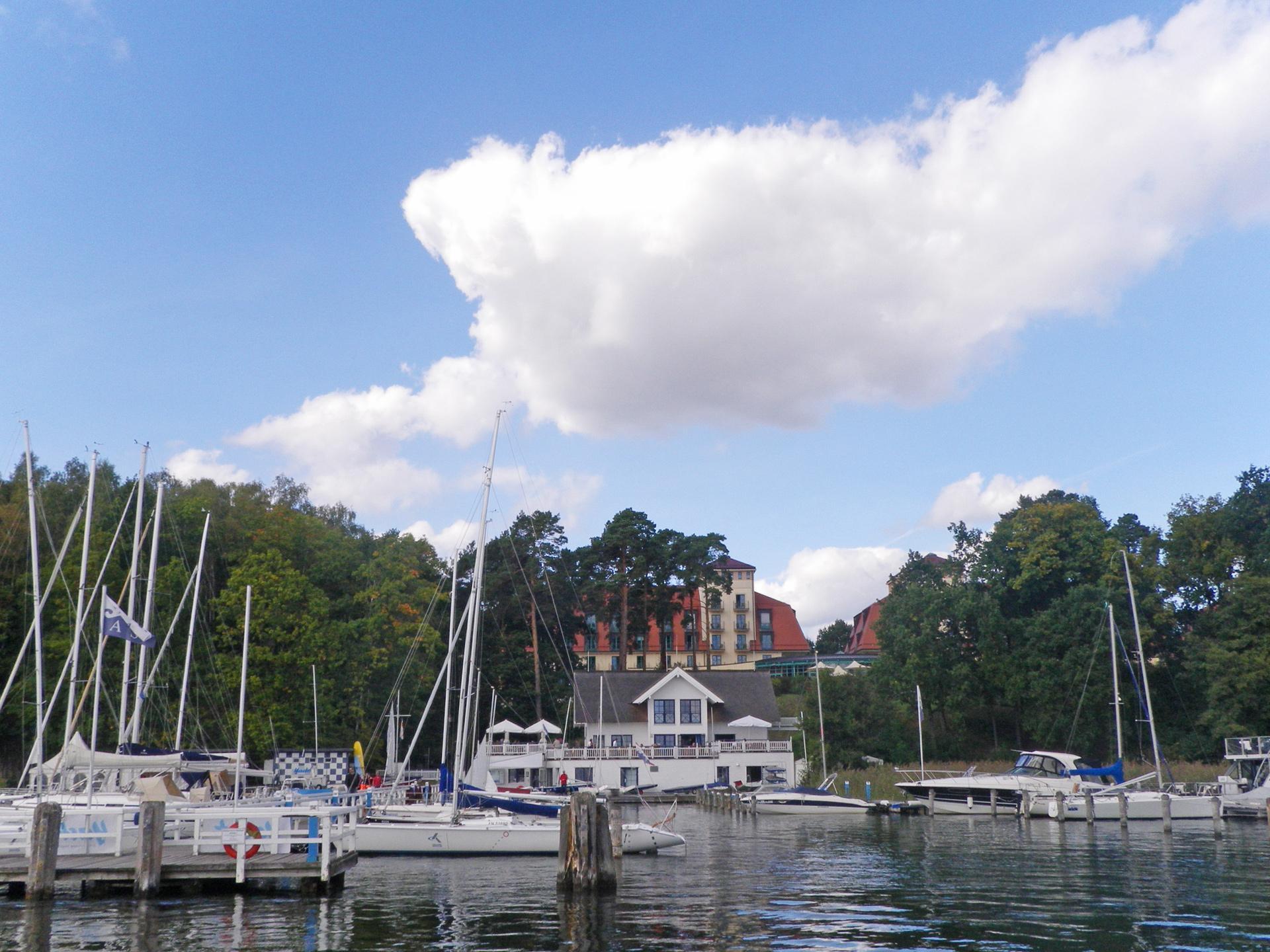 Precise Resort Bad Saarow Kültér fotó The marina at the Royal Lymington Yacht Club