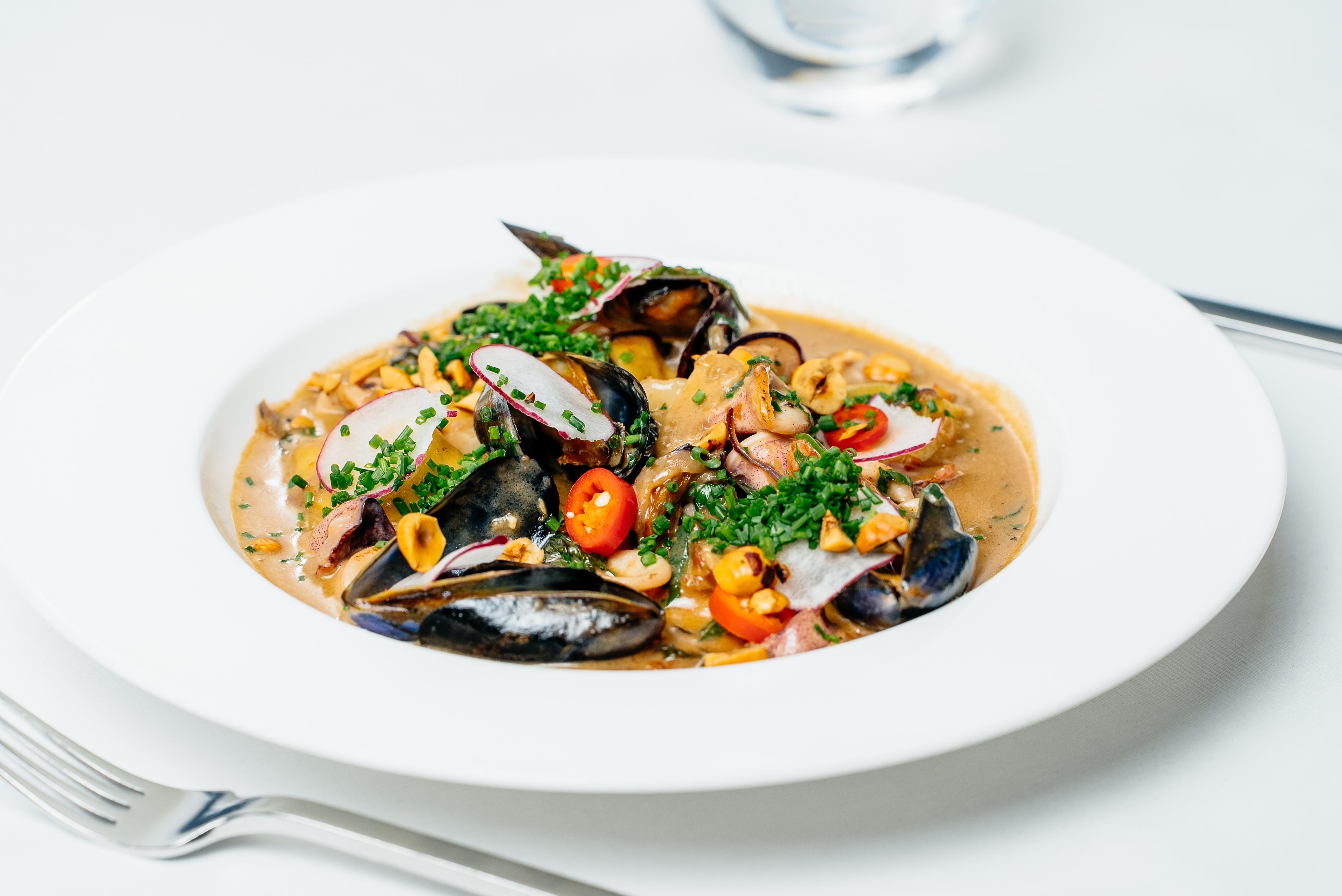 Precise Resort Bad Saarow Kültér fotó A seafood stew