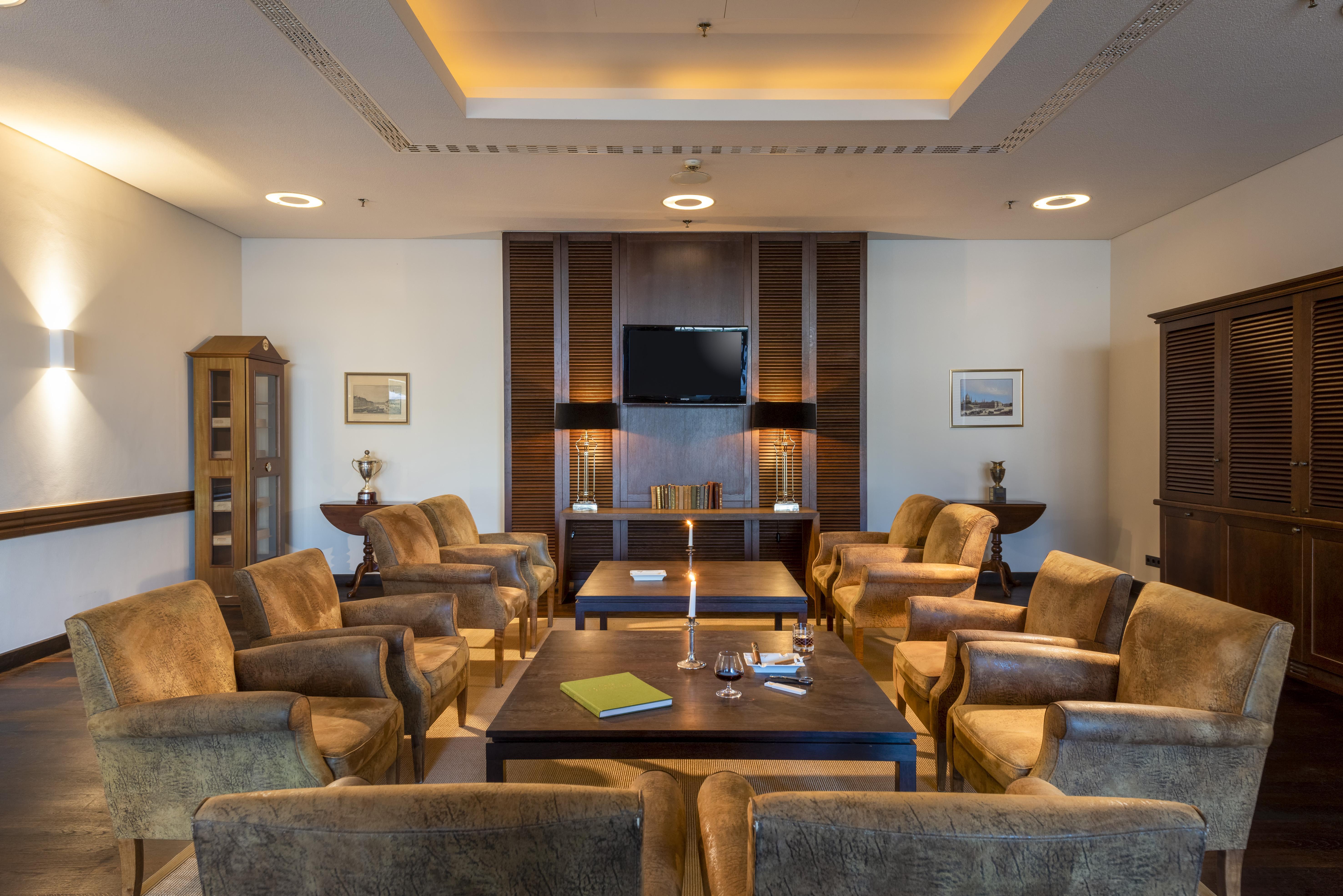 Precise Resort Bad Saarow Kültér fotó The lounge at the airport